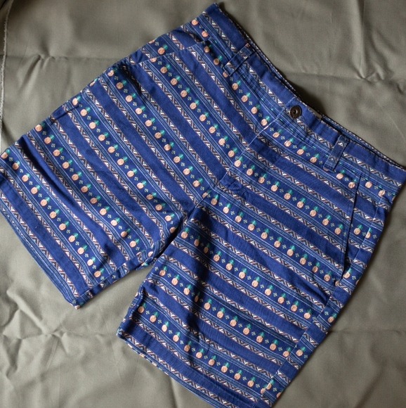 Vintage Pineapple short - Picture 1 of 7